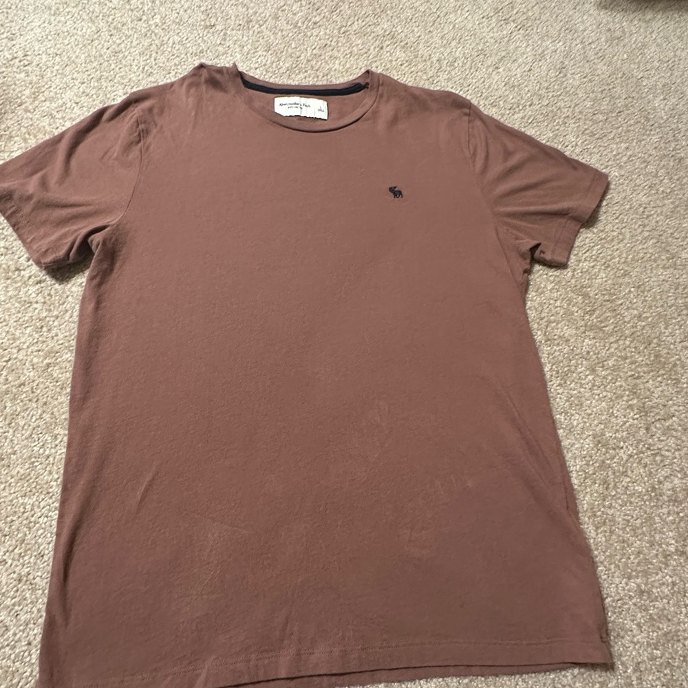 Abercrombie & Fitch Men's Chocolate Brown Tee